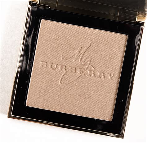 burberry gold glow skin powder|Burberry Gold Glow No. 01 Luminizing Powder Review, Photos.